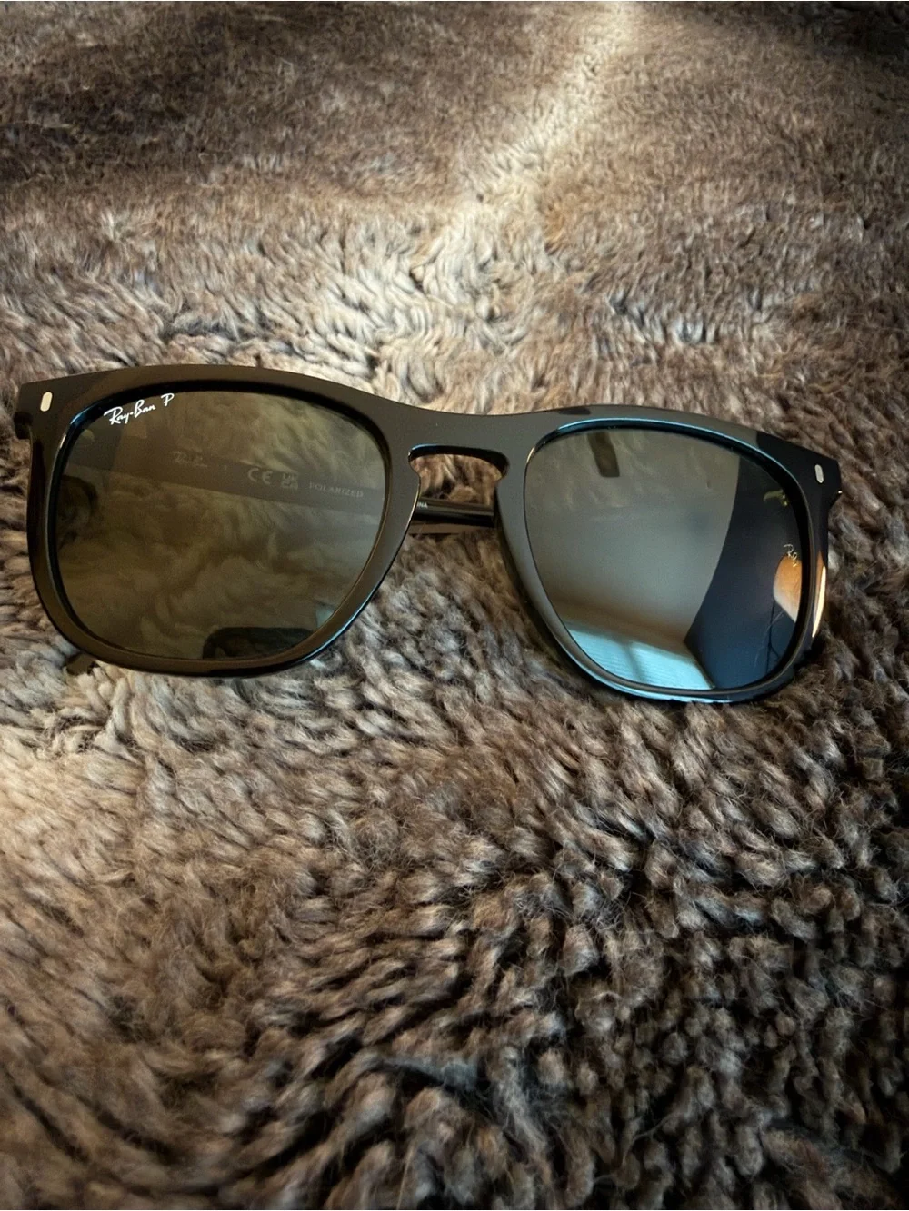 Ray-Ban Polarized Black Sunglasses with Green Lenses RB2210
